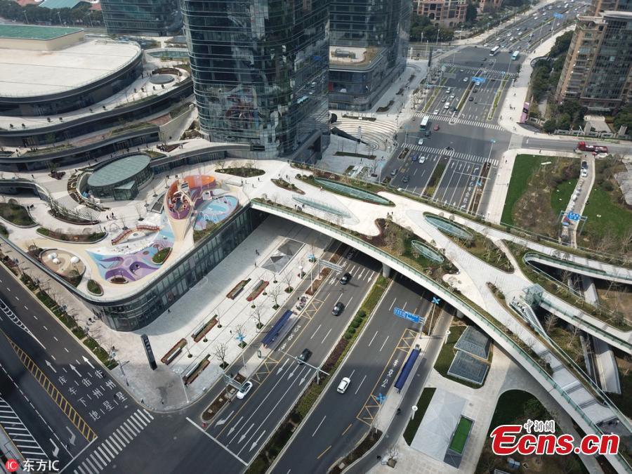 Beautiful footbridges open in Suzhou