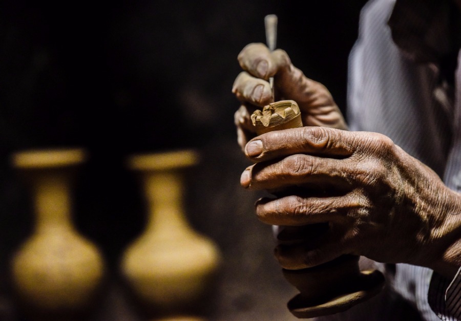 The watchman of earthenware in Kashgar