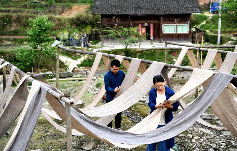 Couple finds success selling ethnic handmade cloth
