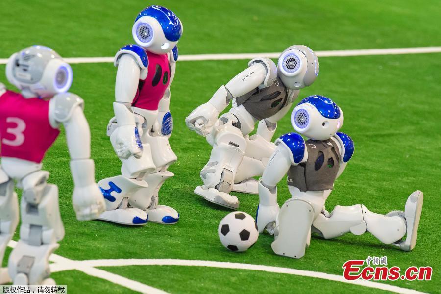 200 teams compete in RoboCup GermanOpen