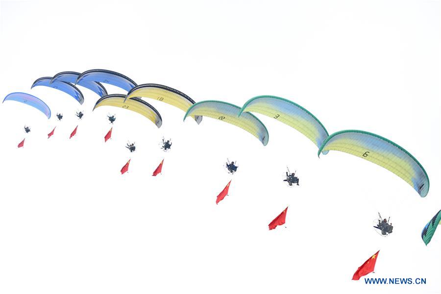 Air sports carnival held in Hengshui City